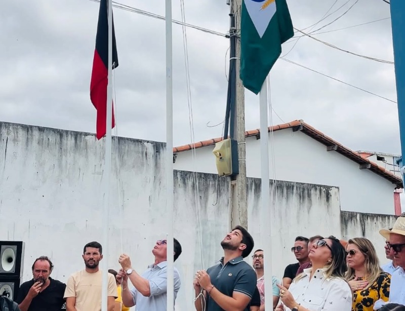 Riacho dos Cavalos celebra 7 de Setembro com hasteamento das bandeiras e desfile cvico